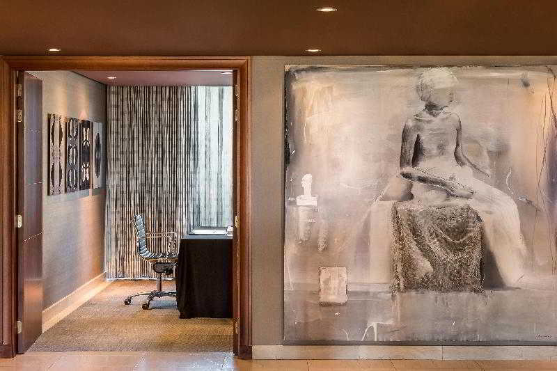 Hotel Miramar Barcelona Gl Luaran gambar The interior of a suite at the Mandarin Oriental, Munich
