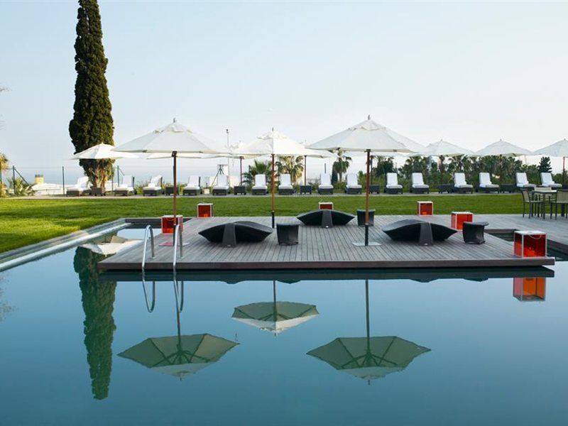 Hotel Miramar Barcelona Gl Luaran gambar The pool at the hotel