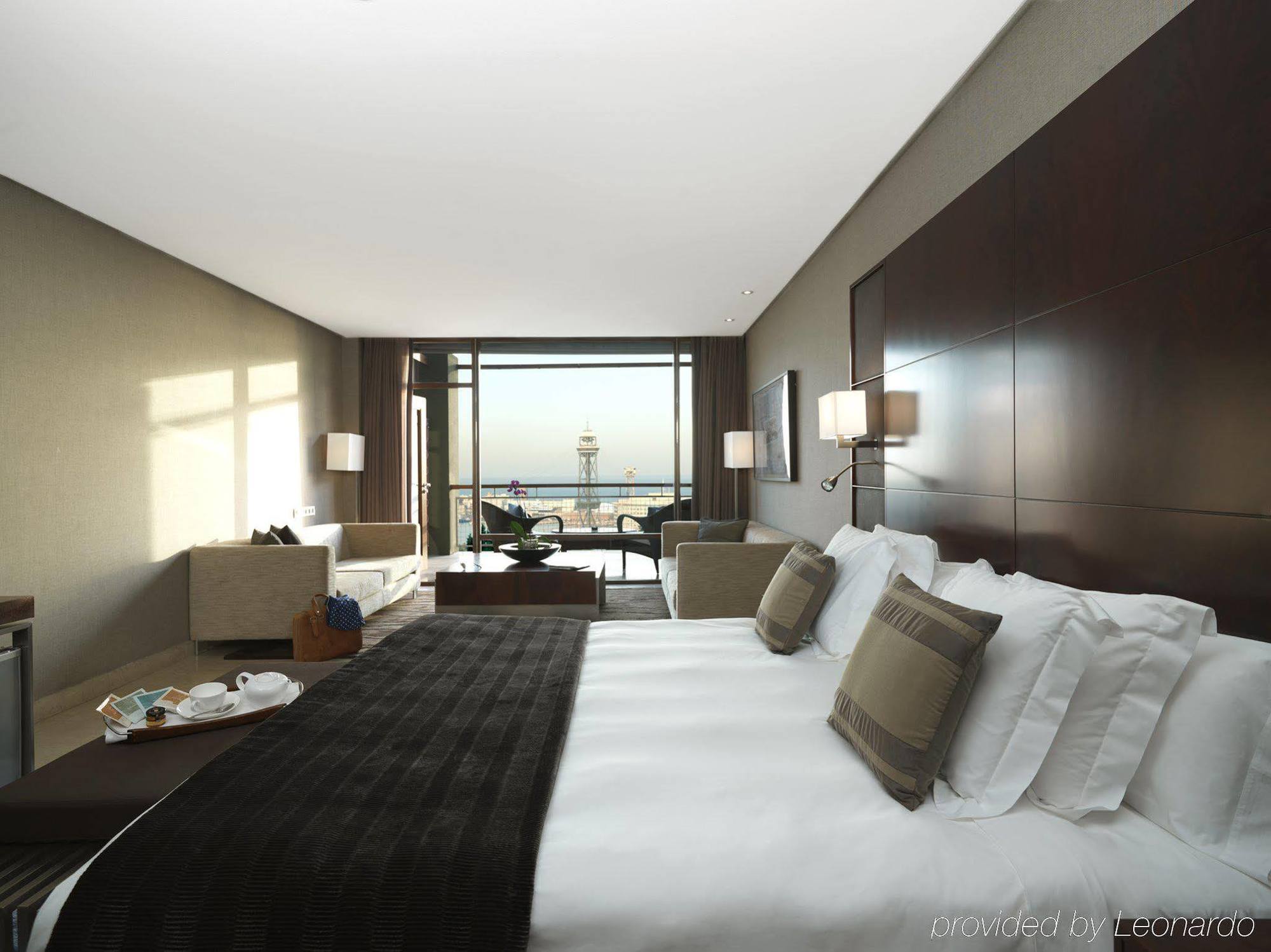 Hotel Miramar Barcelona Gl Bilik gambar A room at the hotel