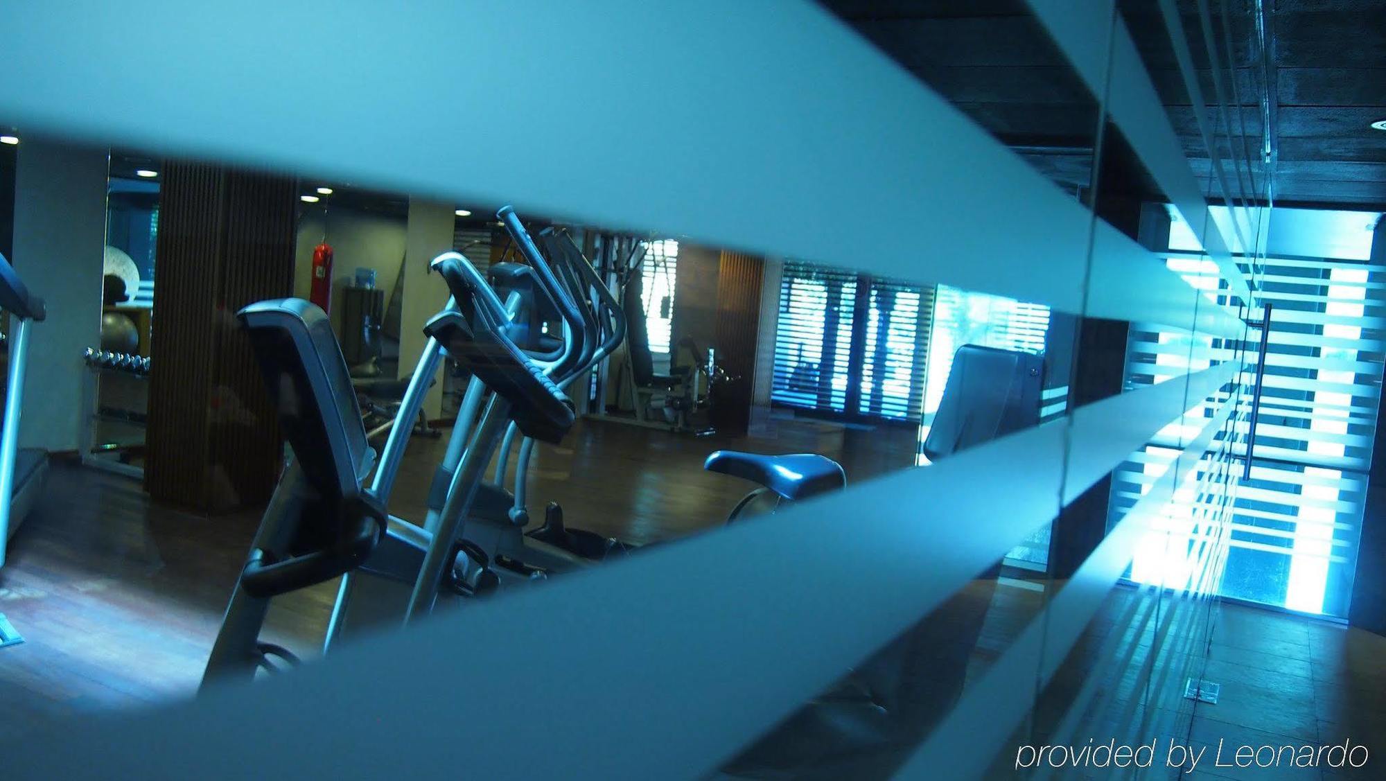 Hotel Miramar Barcelona Gl Luaran gambar The gym at the Crowne Plaza Hotel, Dublin Airport